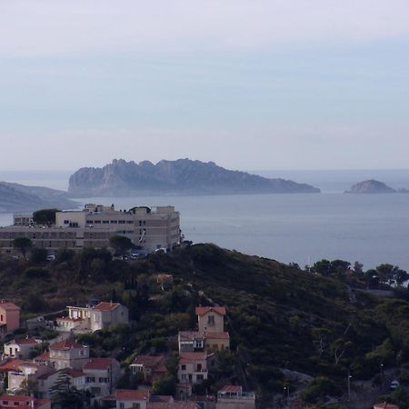 Stud Terras Ville Corniche 2 Pers Stat Gratuit Rue Modif Suivt Possib Et Accord Exclusif Marseille Bagian luar foto