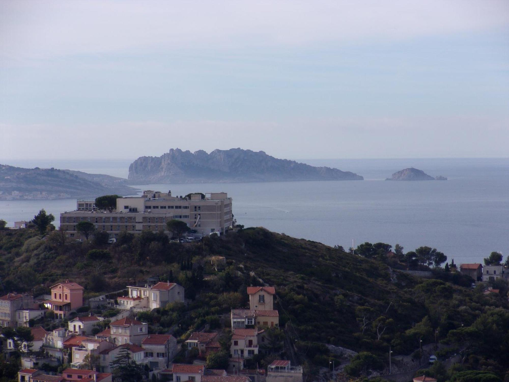Stud Terras Ville Corniche 2 Pers Stat Gratuit Rue Modif Suivt Possib Et Accord Exclusif Marseille Bagian luar foto